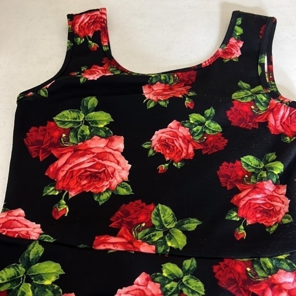 NOBLE DRESS - Picture 10 of 17